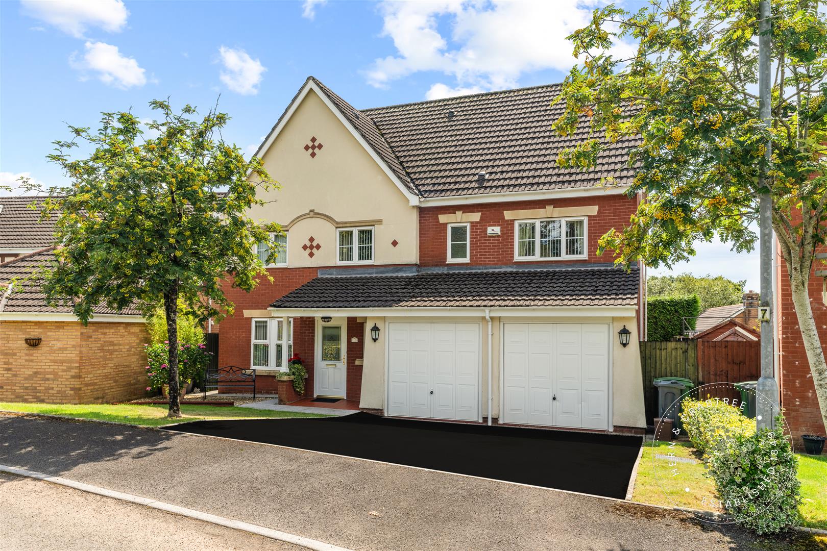 Bassetts Field, Rhiwbina, Cardiff CF14 9UG