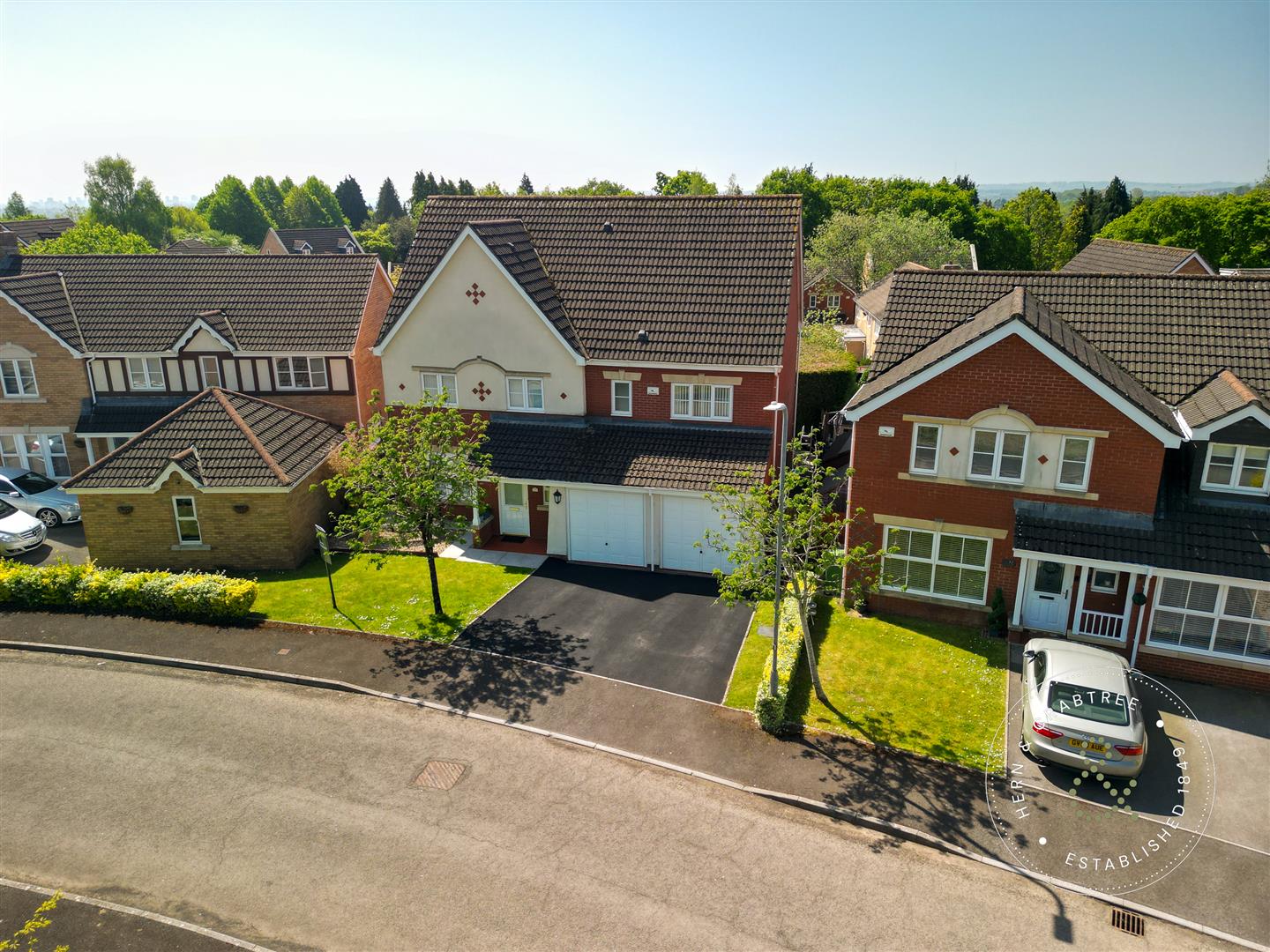 Bassetts Field, Rhiwbina, Cardiff CF14 9UG