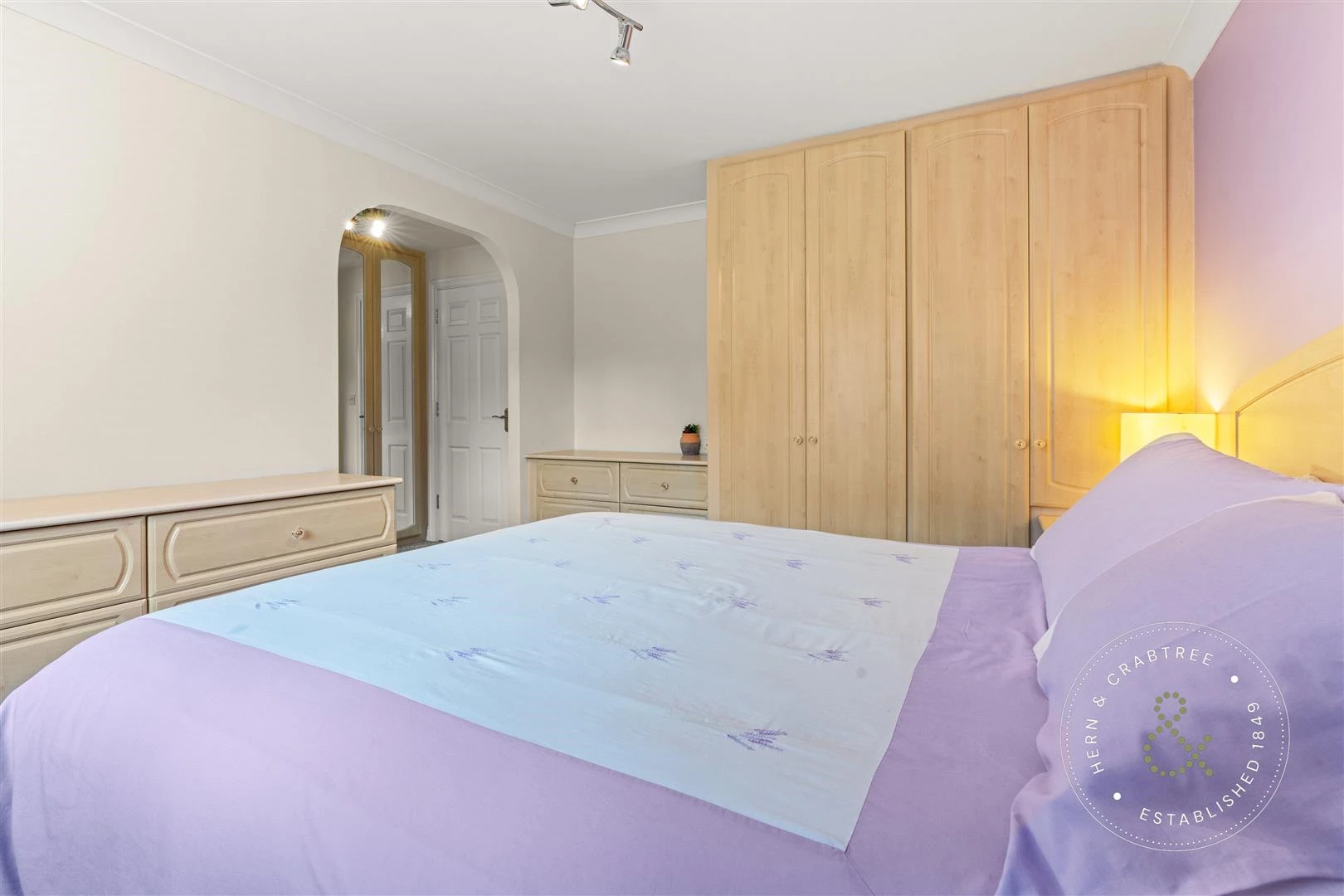 Bassetts Field, Thornhill, Hern Crabtree (21).jpg