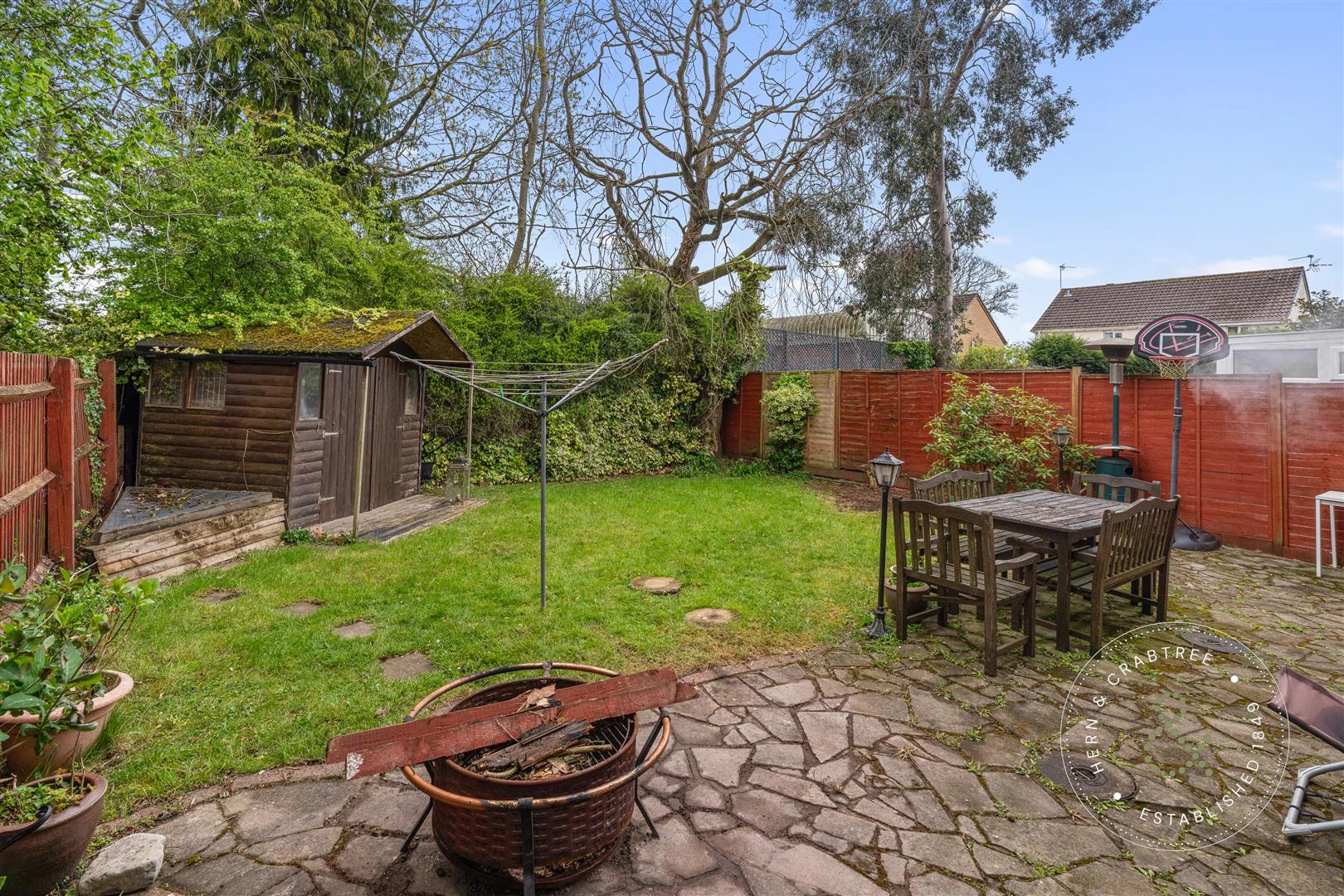 Allen Close, Hern and Crabtree (6).jpg