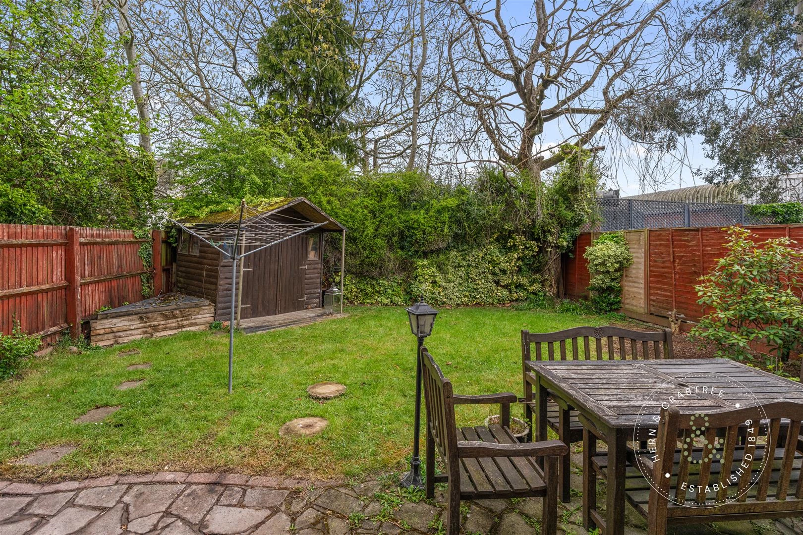 Allen Close, Hern and Crabtree (7).jpg