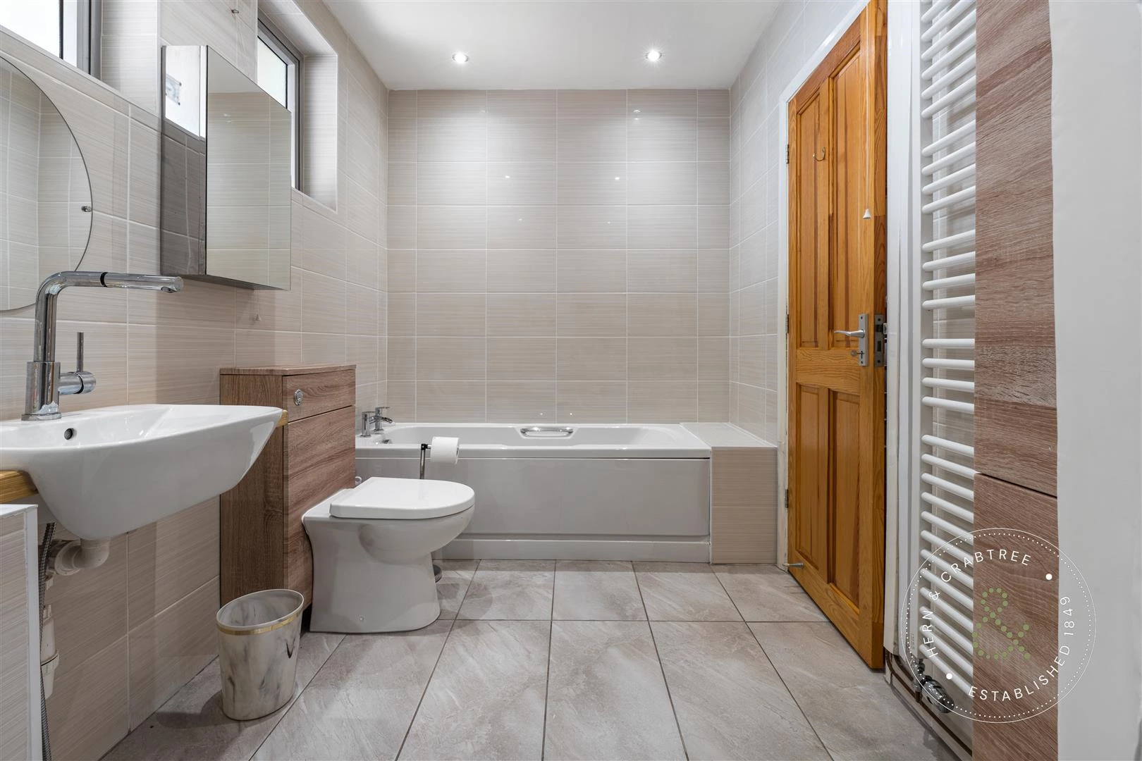 King George, Hern Crabtree (19).jpg