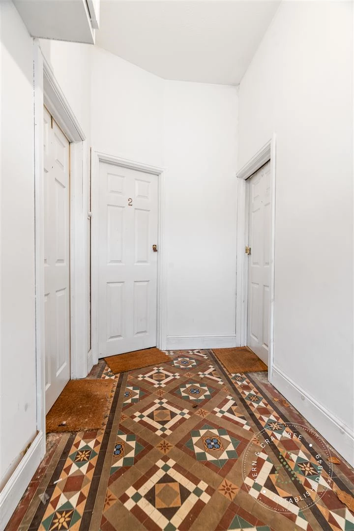 Kelvin Road, Roath, Hern Crabtree (22).jpg