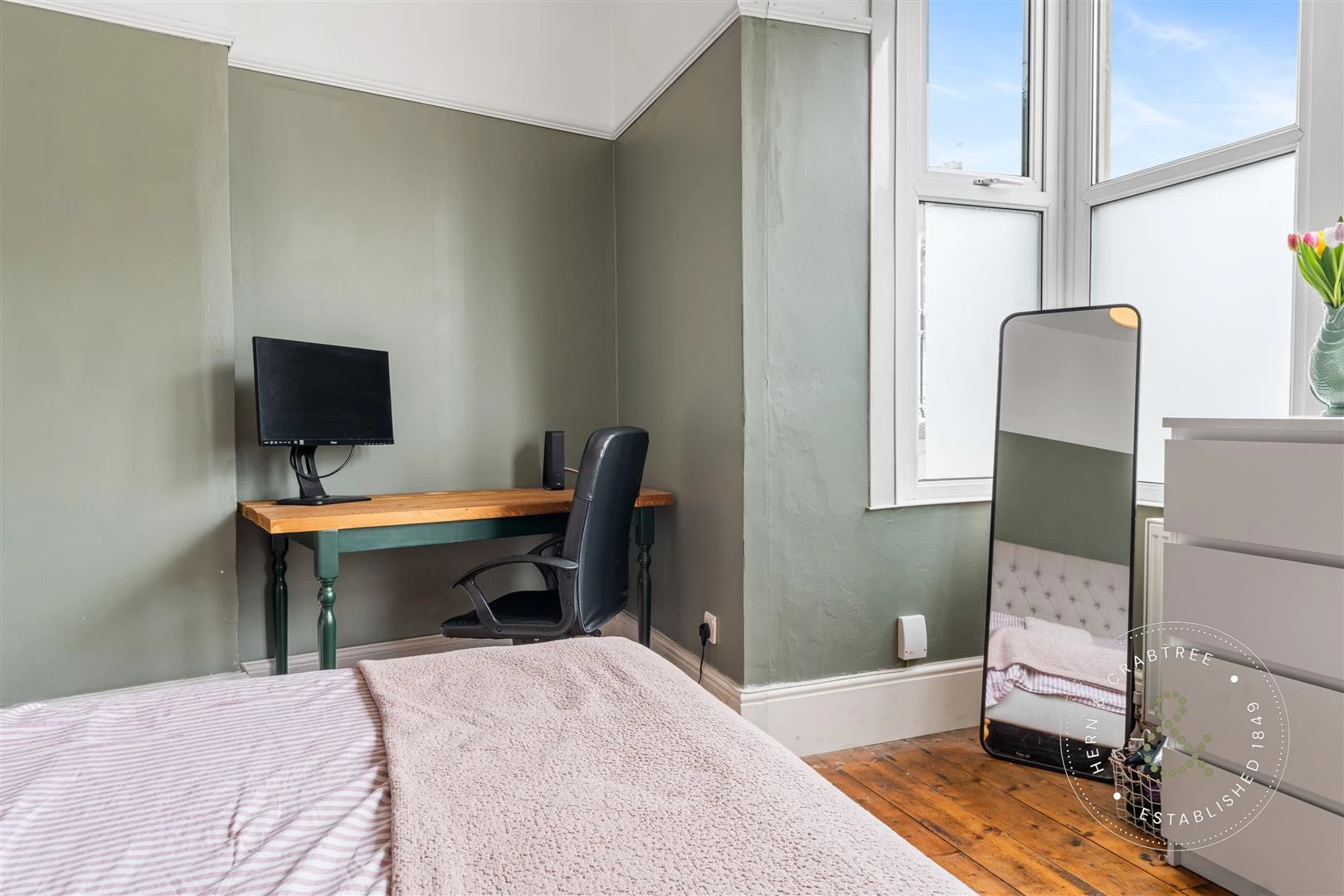 Kelvin Road, Roath, Hern Crabtree (5).jpg