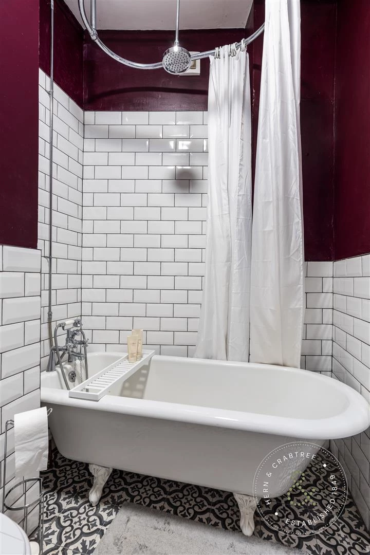 Kelvin Road, Roath, Hern Crabtree (8).jpg