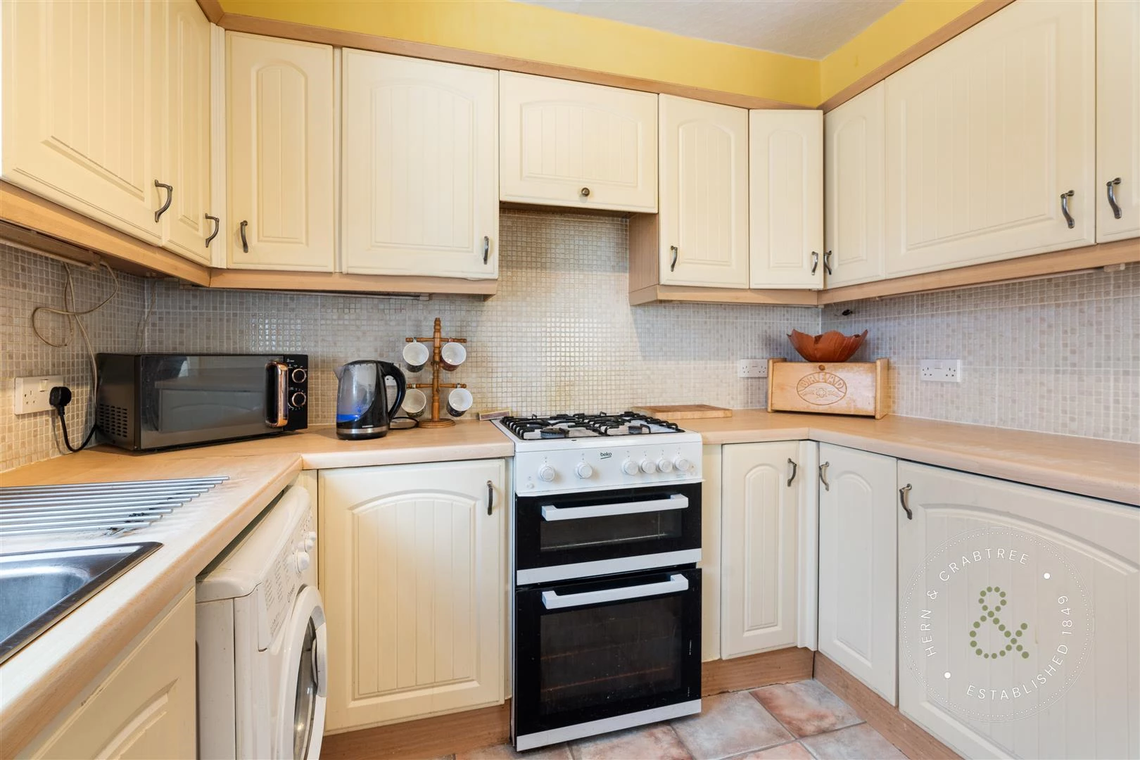 Caedelyn Road, HernCrabtree (21).jpg