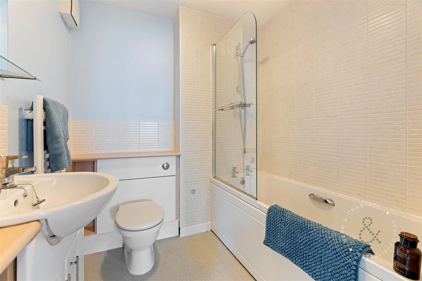 Pentland Close, HernCrabtree (10).jpg