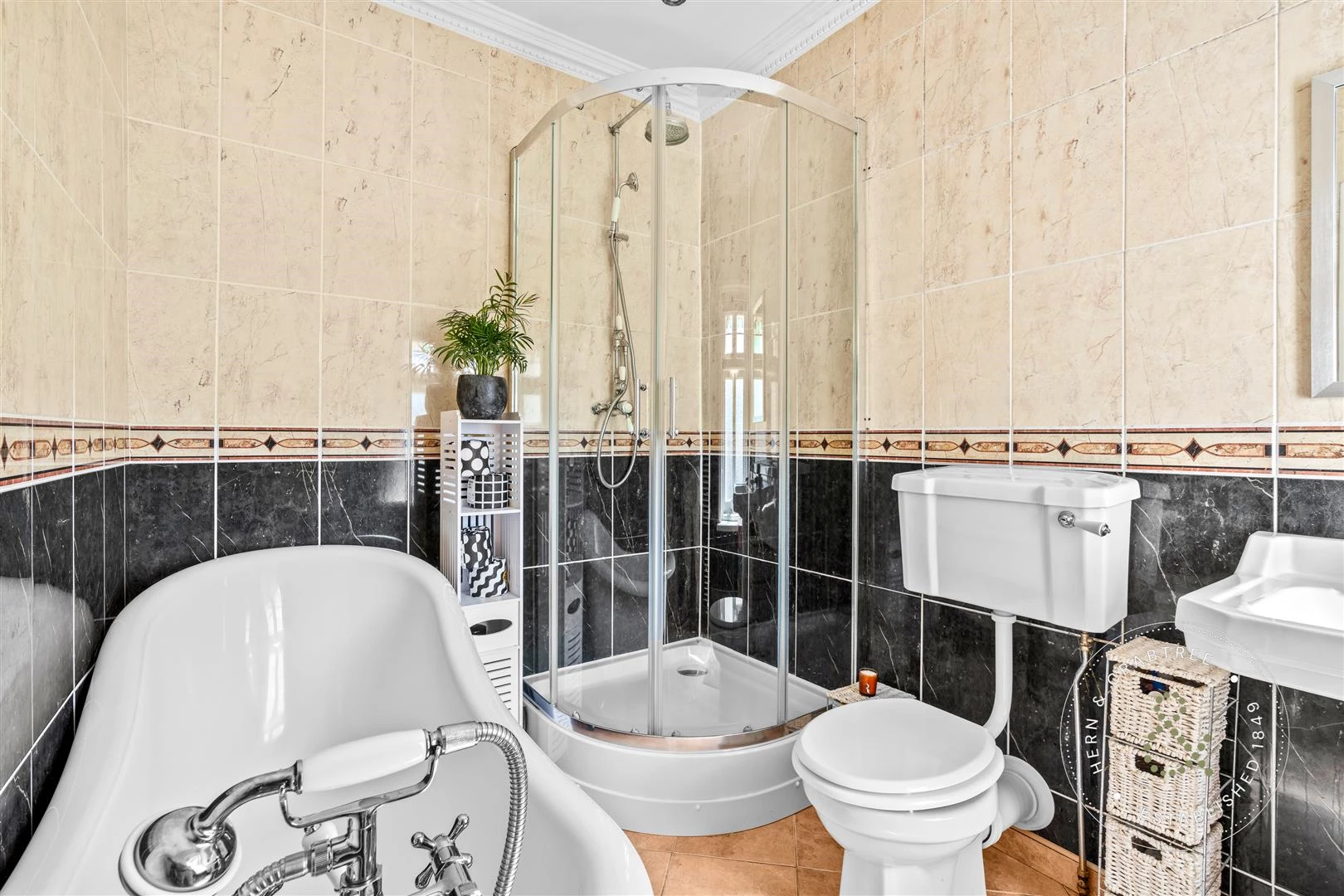 Commercial Road, Hern Crabtree (29).jpg