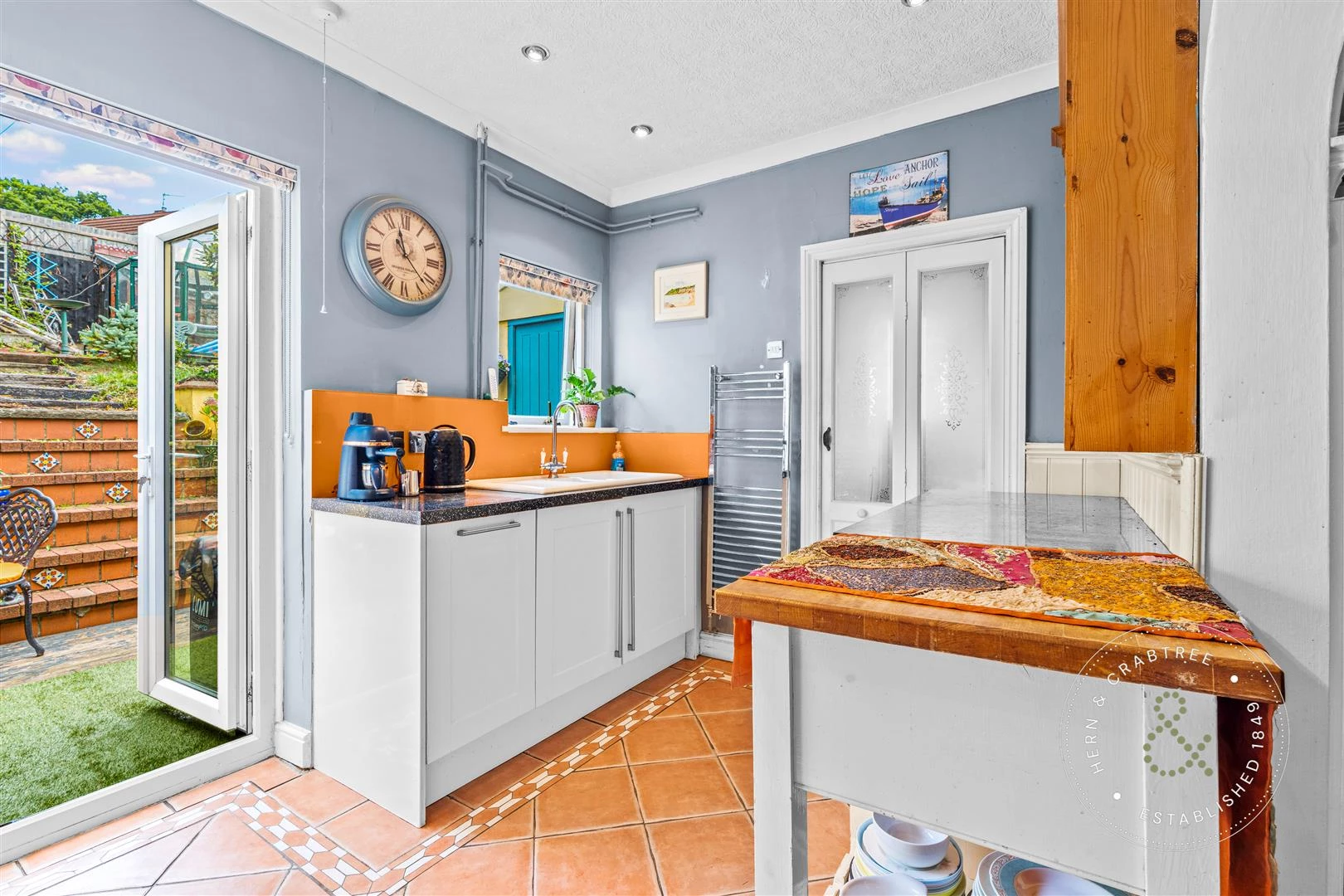 Commercial Road, Hern Crabtree (19).jpg