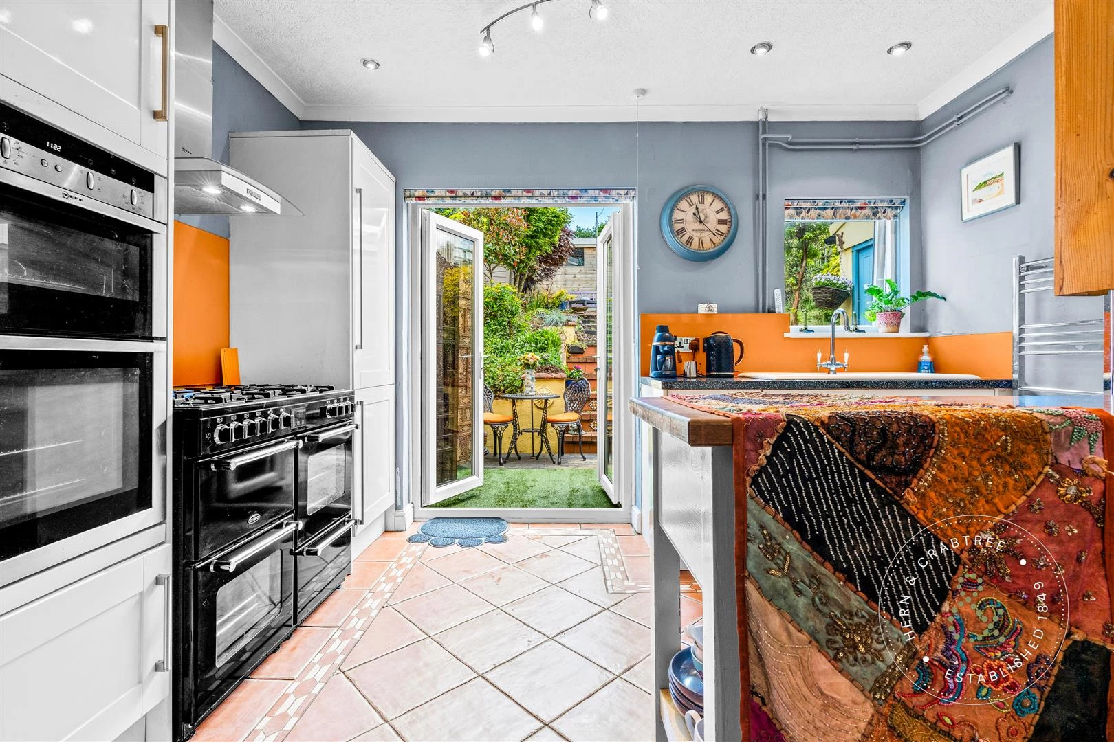 Commercial Road, Hern Crabtree (18).jpg