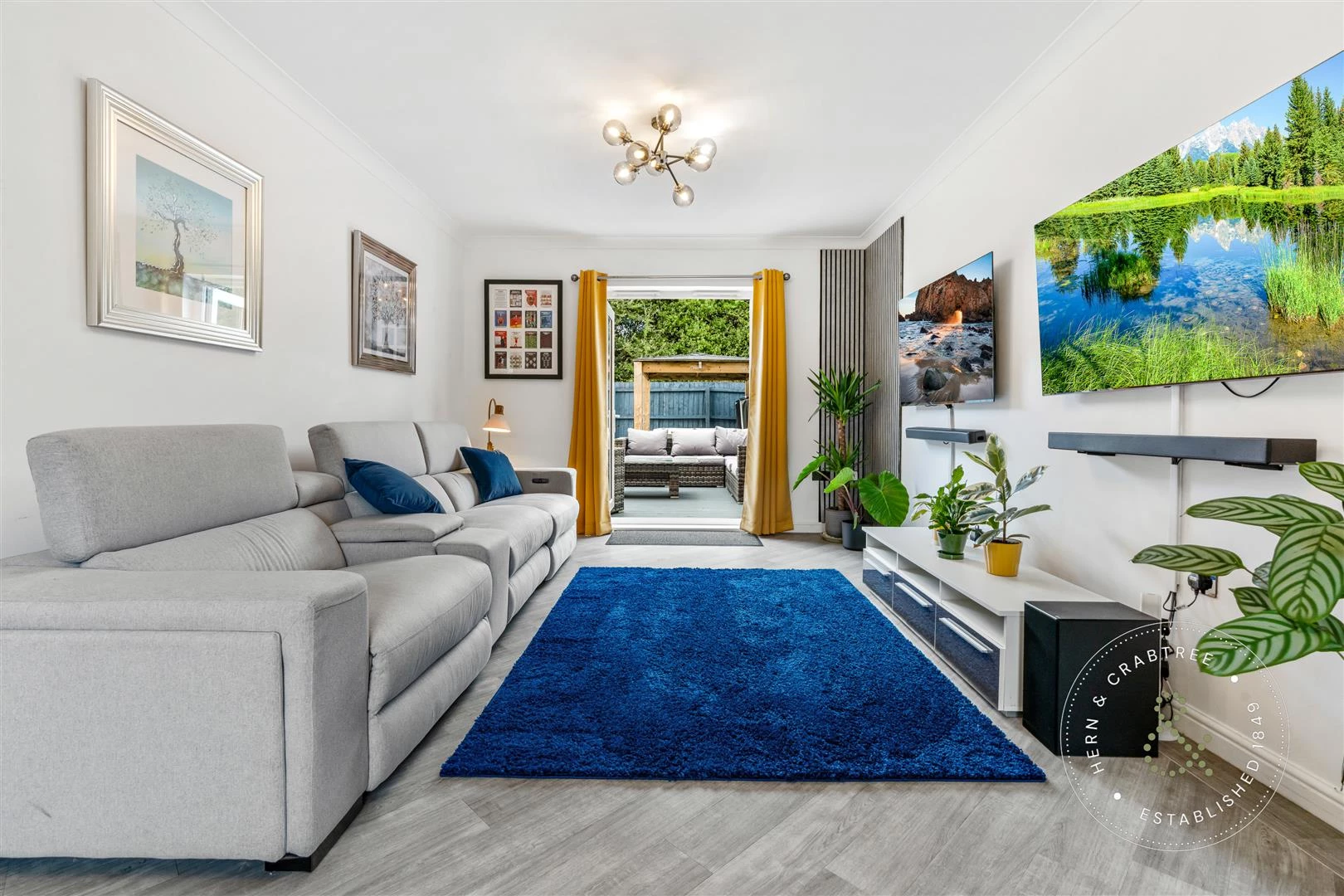 Long Heath Close, Hern Crabtree (53).jpg