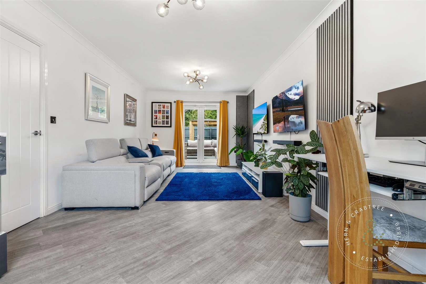 Long Heath Close, Hern Crabtree (51).jpg