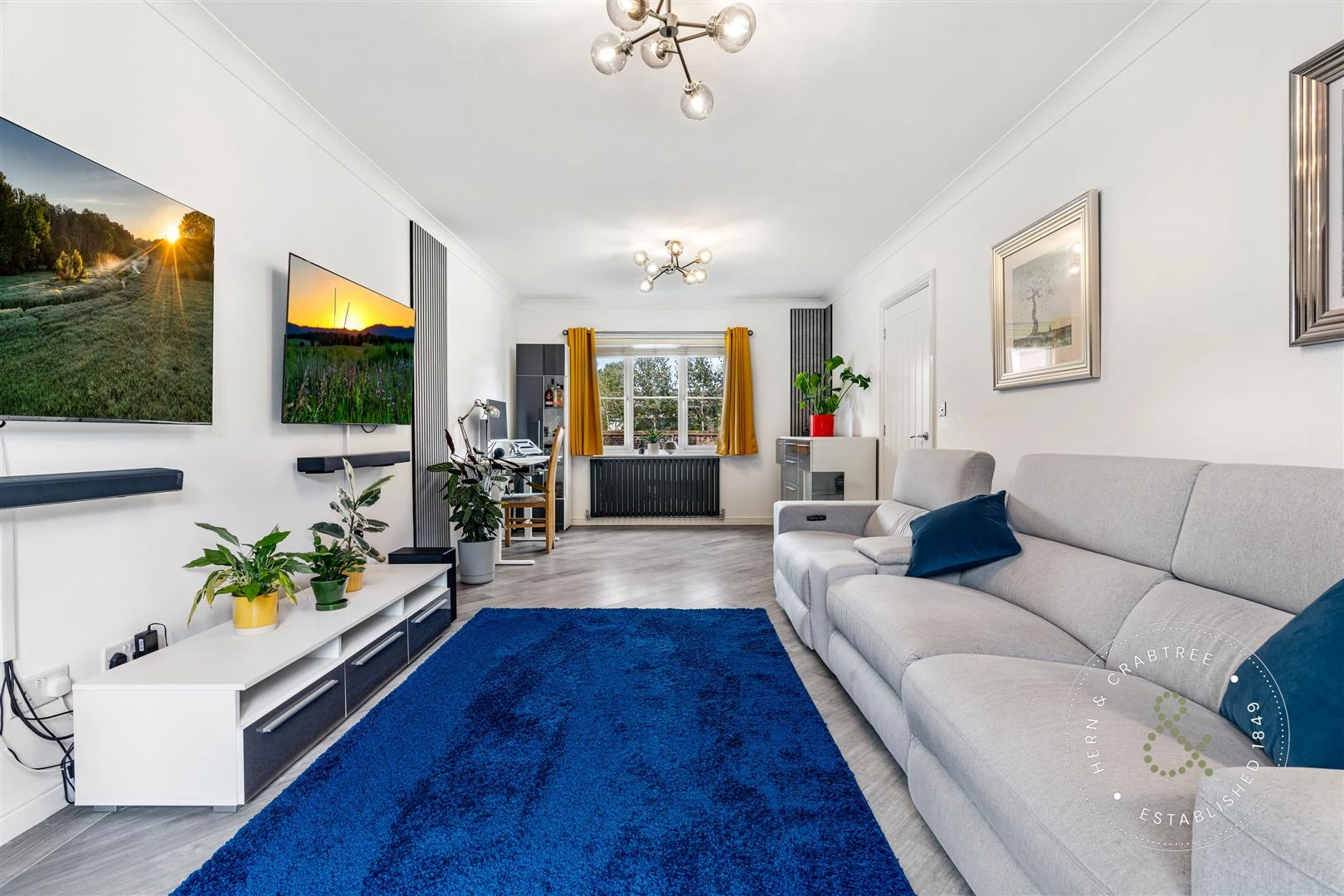 Long Heath Close, Hern Crabtree (57).jpg