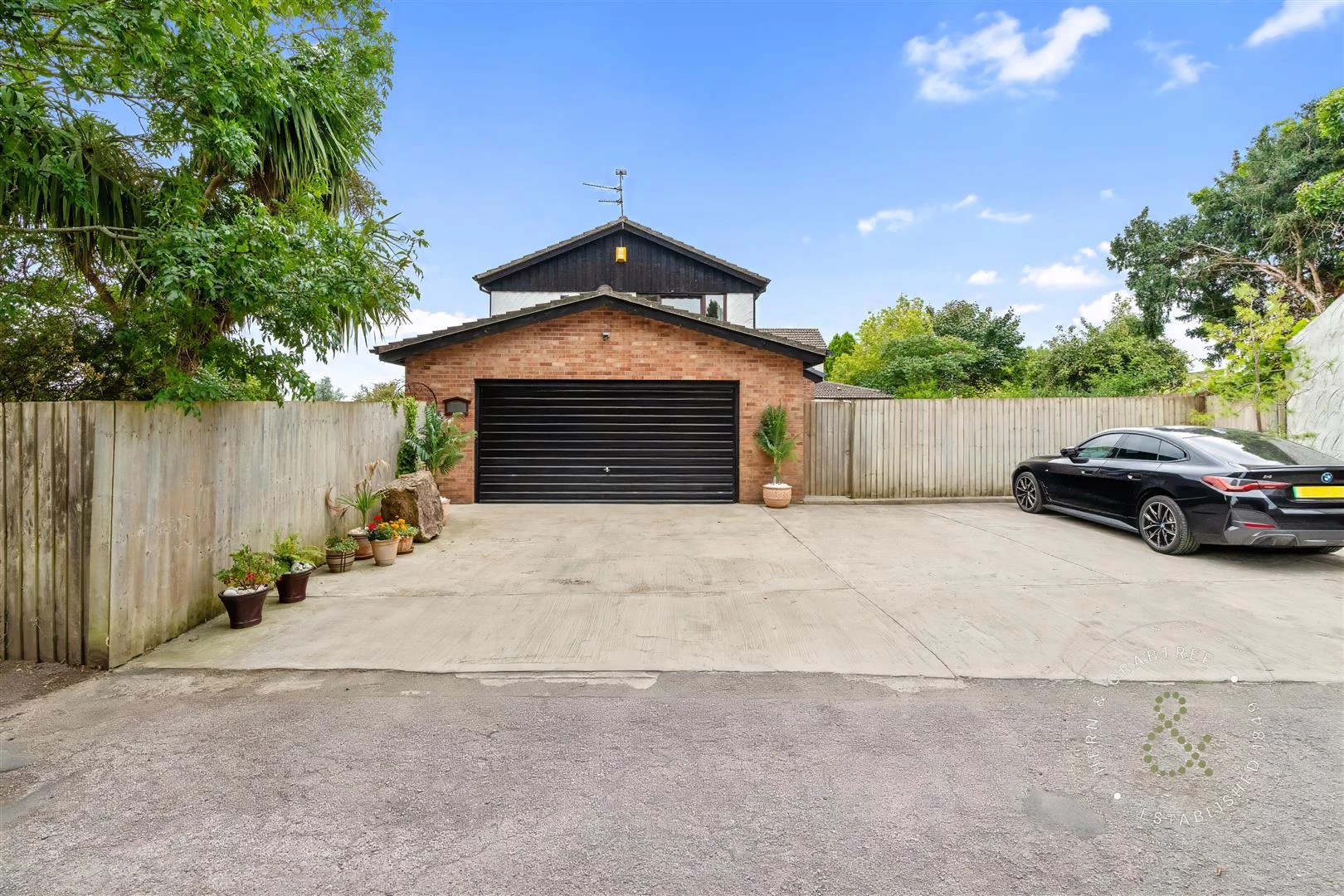 Catherine Drive, Hern Crabtree (30).jpeg