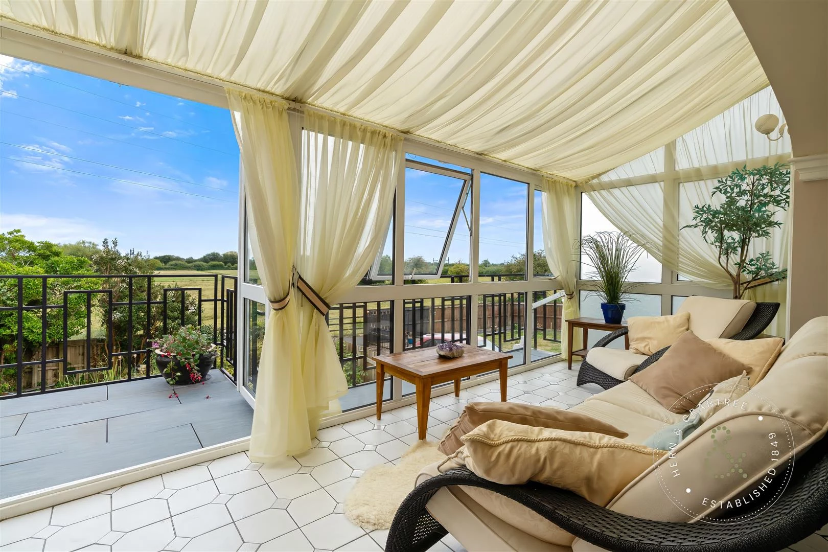 Catherine Drive, Hern Crabtree (58).jpeg