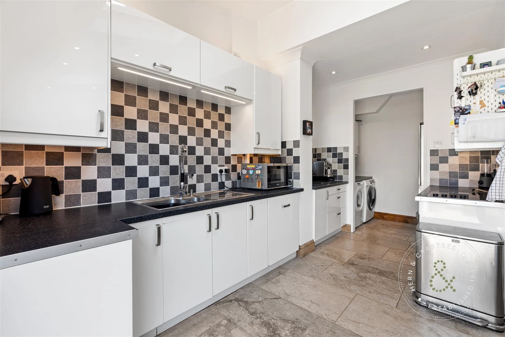 St Brioc, Hern Crabtree (9).jpg