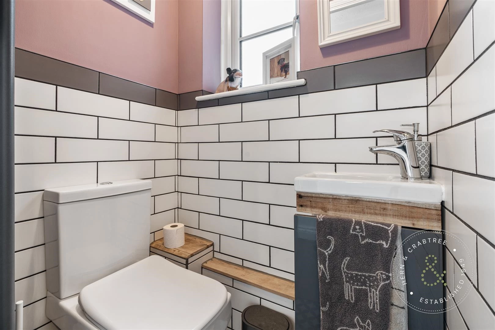 Halifax Close, Hern Crabree (29).jpg