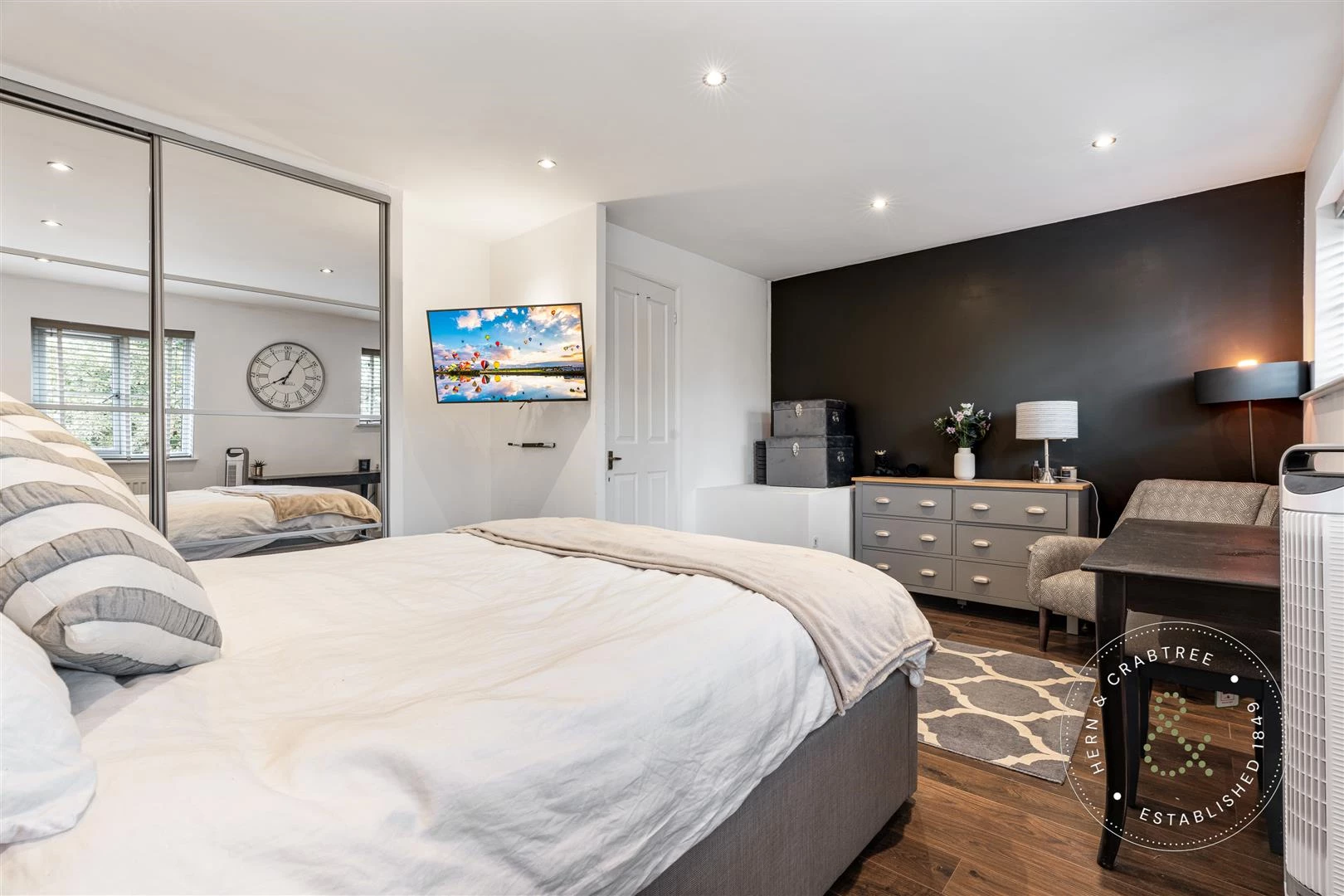 Halifax Close, Hern Crabree (36).jpg