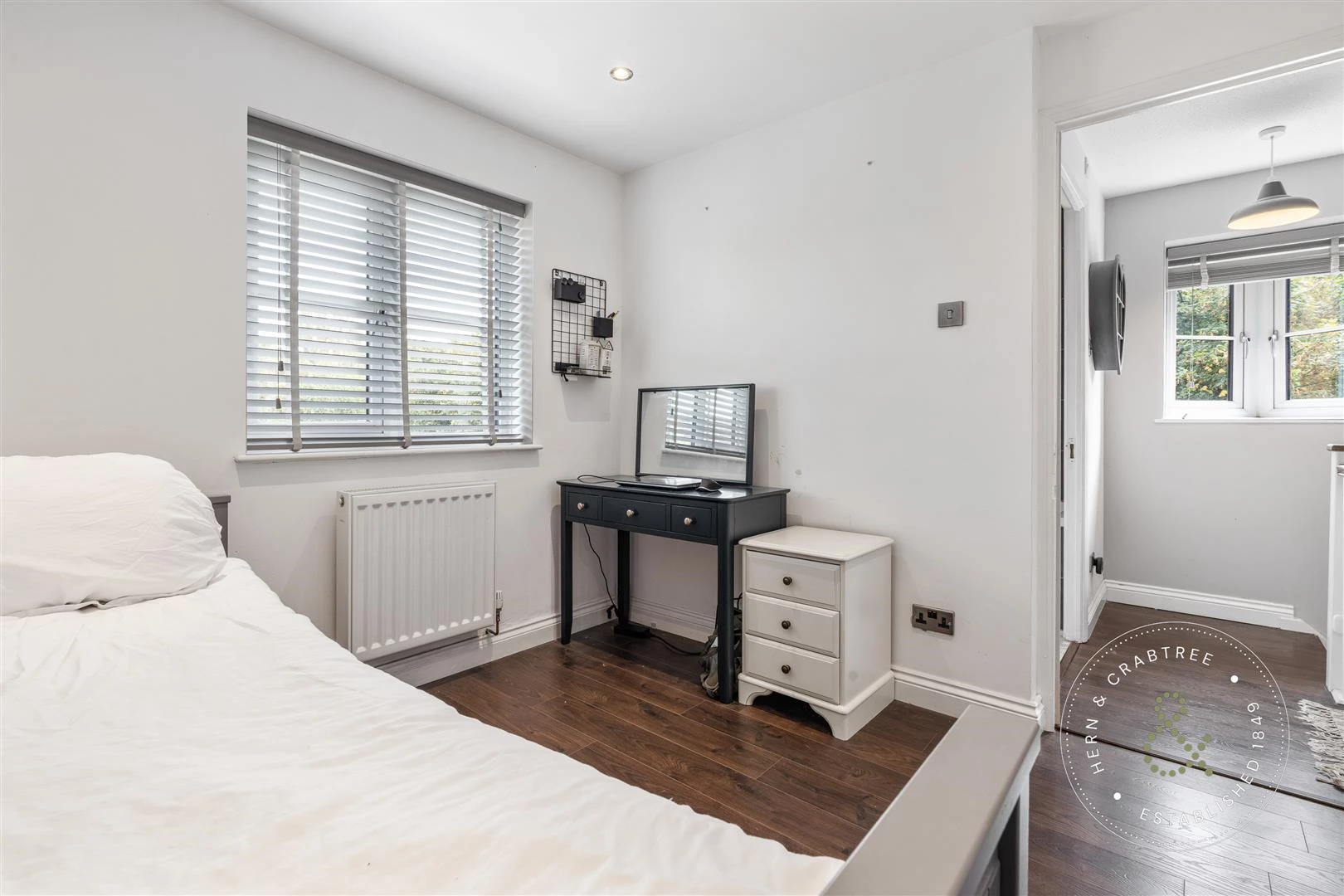 Halifax Close, Hern Crabree (31).jpg