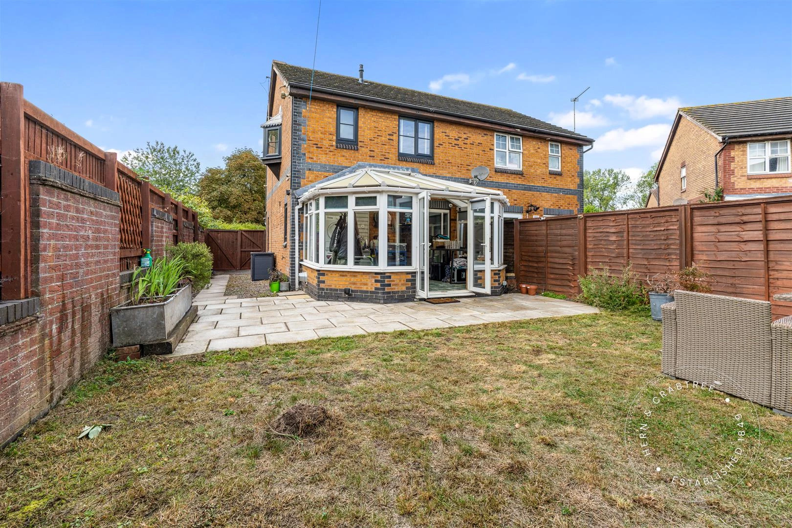 Halifax Close, Hern Crabree (26).jpg