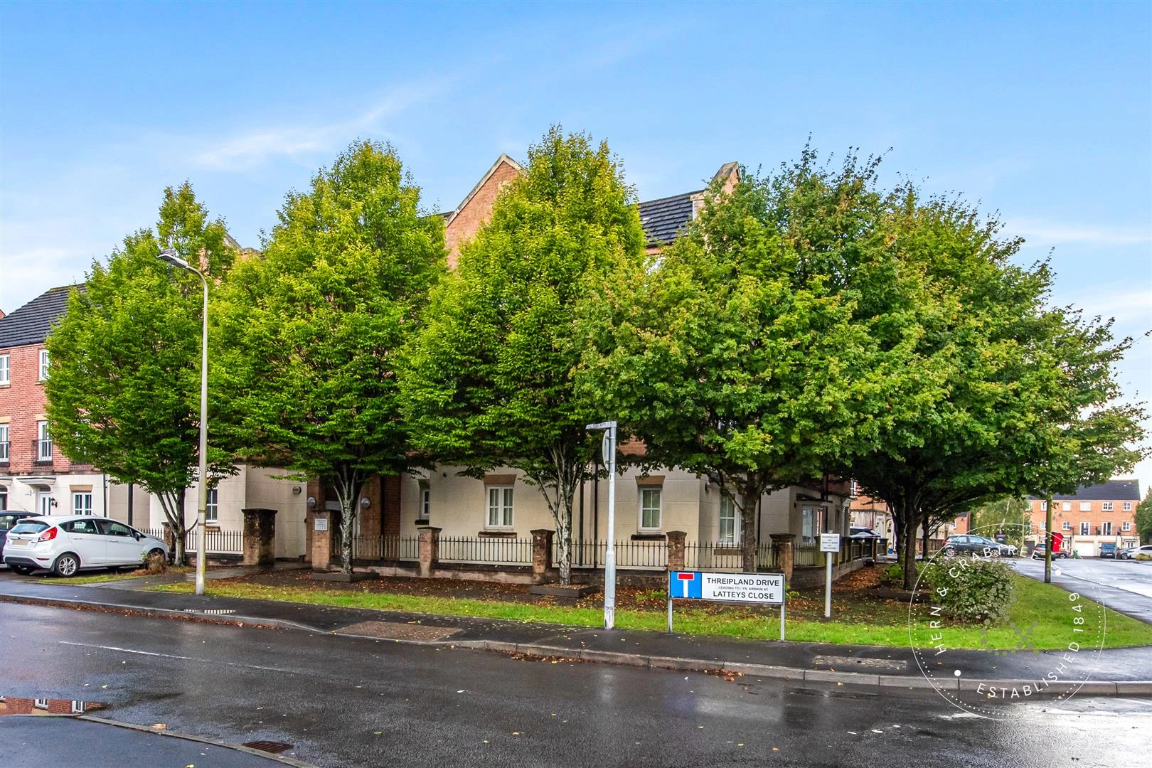 Threipland-Drive-21.jpg
