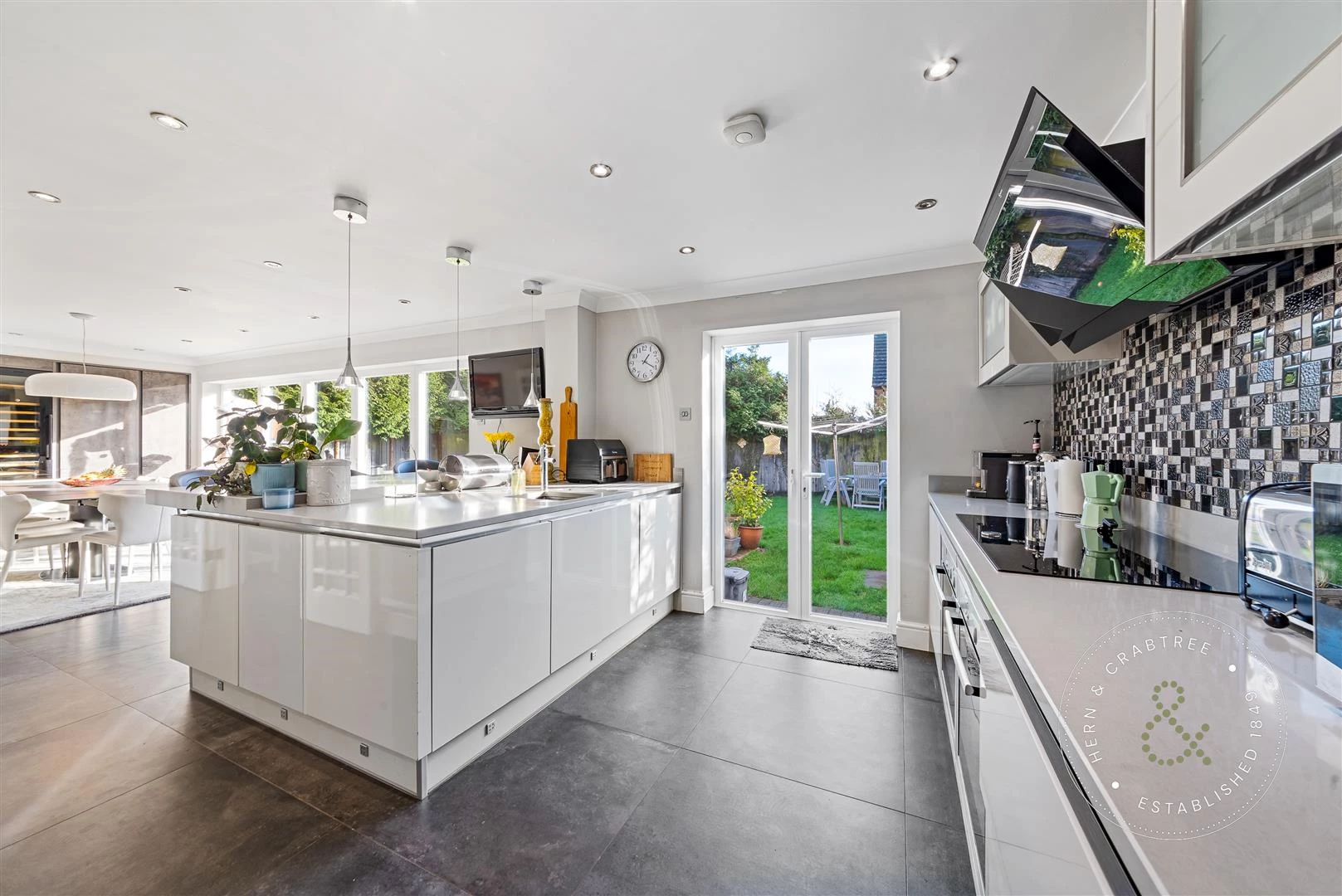 Hern and Crabtree-700.jpg