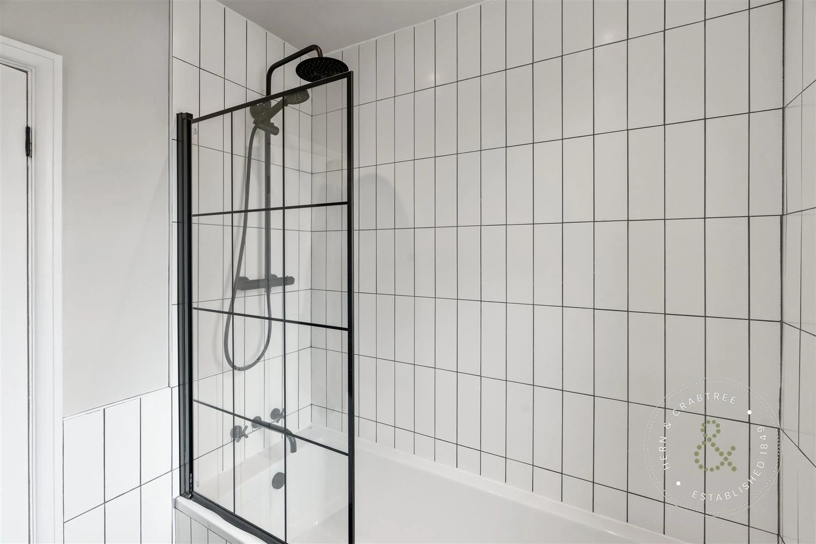 Toftingall Ave, Hern Crabtree (32).jpg