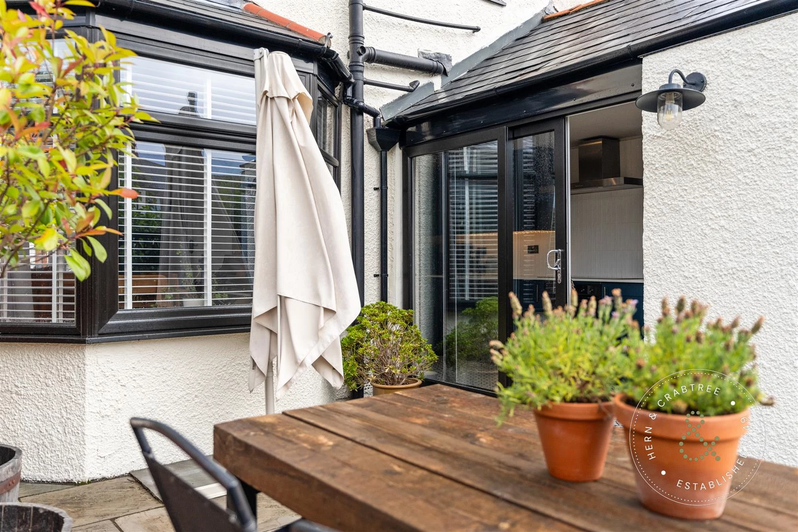 Toftingall Ave, Hern Crabtree (25).jpg