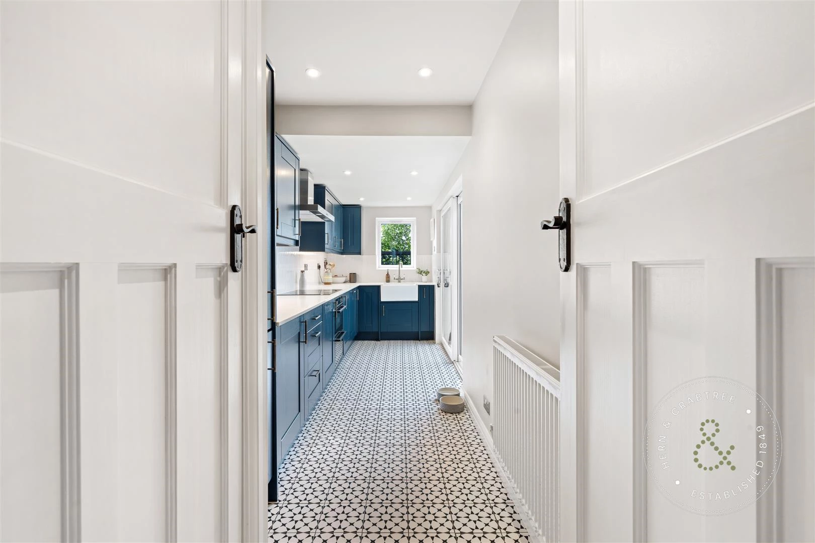 Toftingall Ave, Hern Crabtree (1).jpg