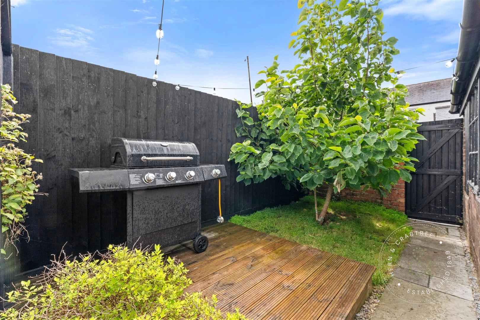 Toftingall Ave, Hern Crabtree (20).jpg