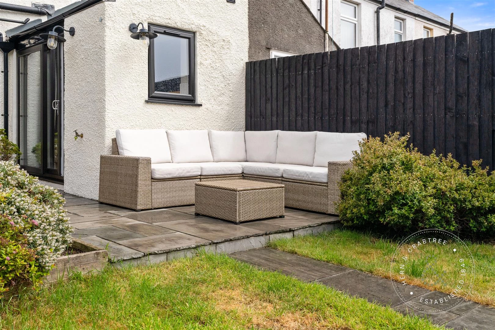 Toftingall Ave, Hern Crabtree (23).jpg