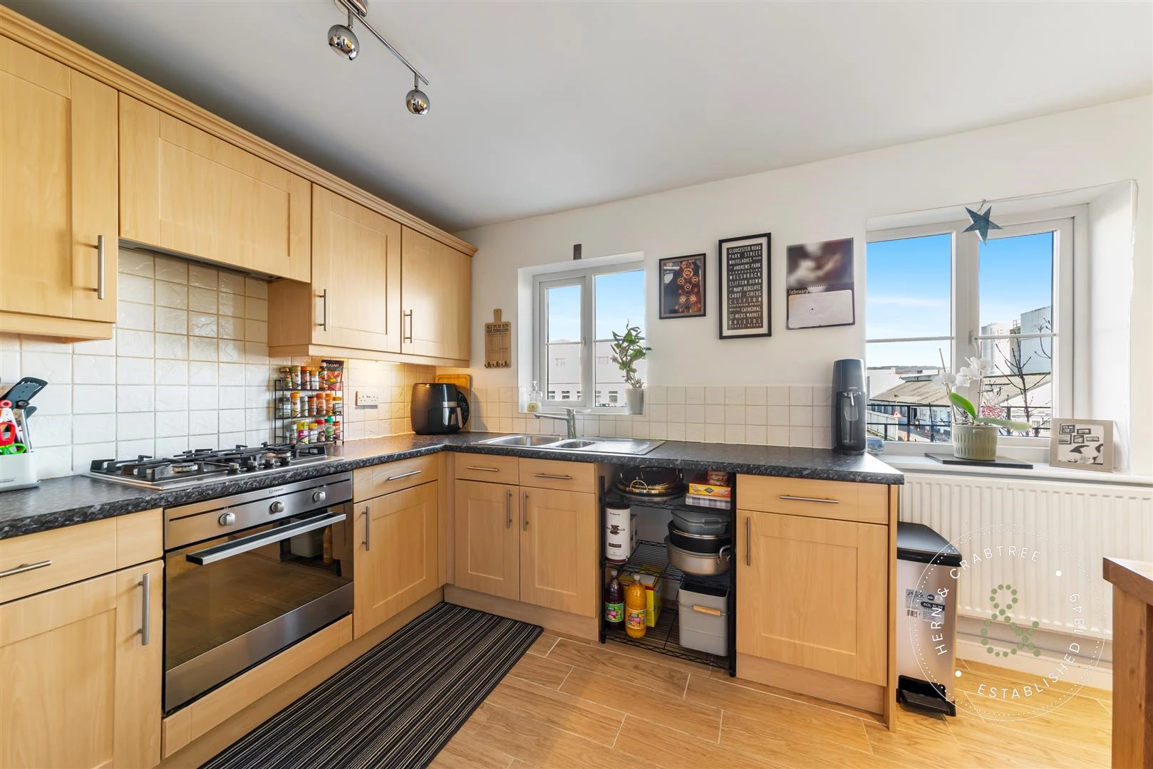 Heol Dewi Sant, Heath (34).jpg