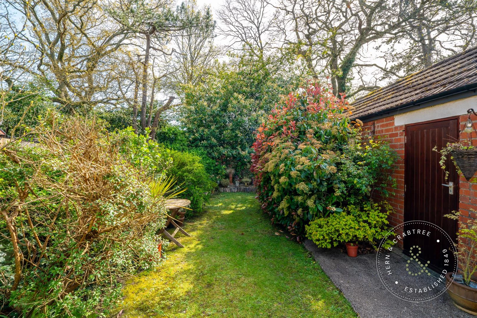 St Angela Road, Heath (2).jpg