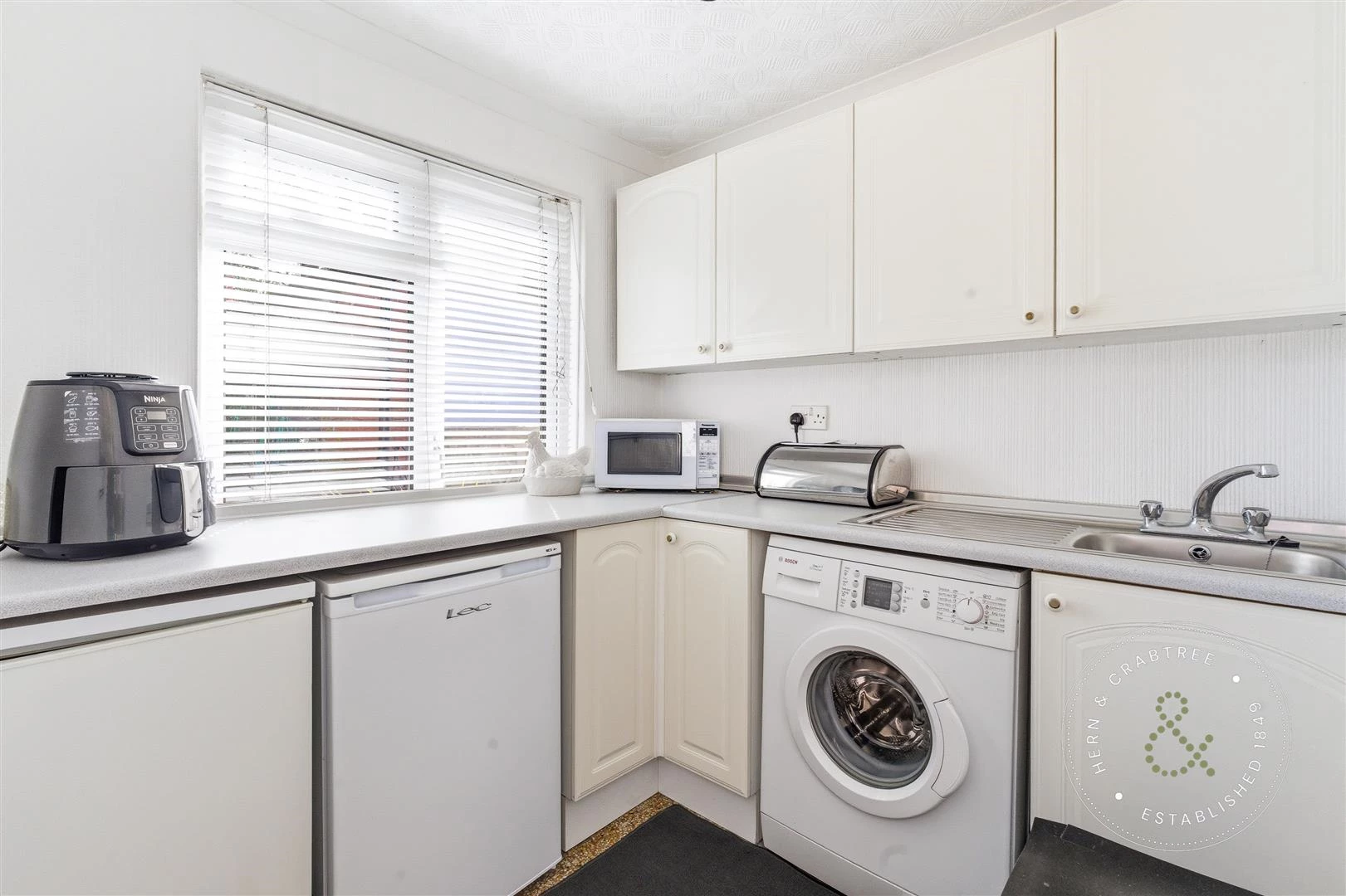 St Angela Road, Heath (23).jpg