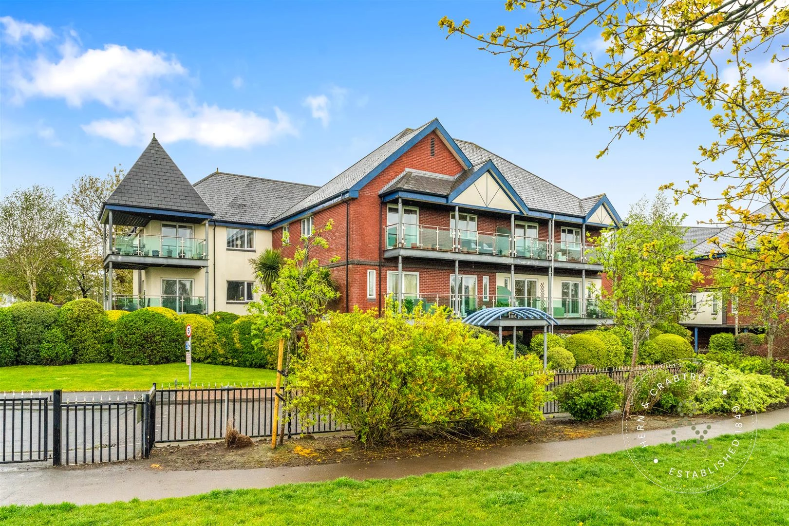 Monmouth-House-36.jpg