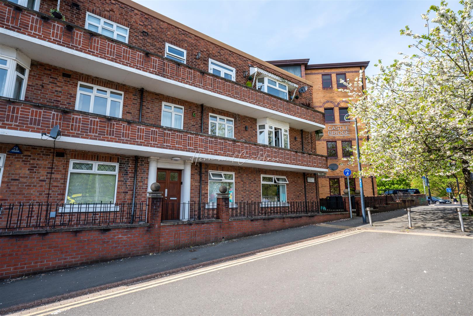 Park View Court, Riverside, HernCrabtree (2).jpg