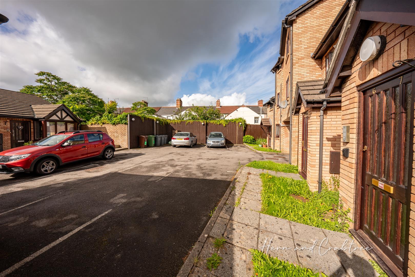 Cardigan Court, Canton, HernCrabtree (17).jpg