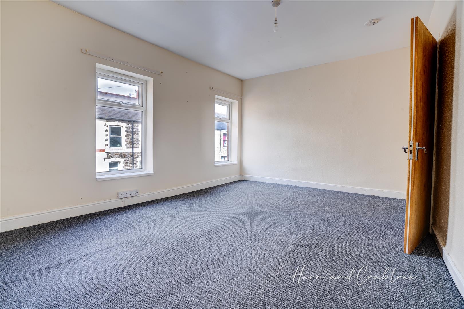 Property For Sale Pearl Street, Roath, CF24 3 Bedroom House Mid