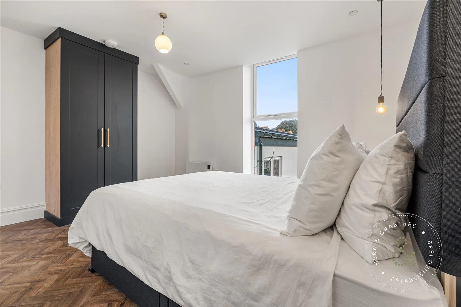 Cathedral Road Aprts, Six, HernCrabtree (3).jpg