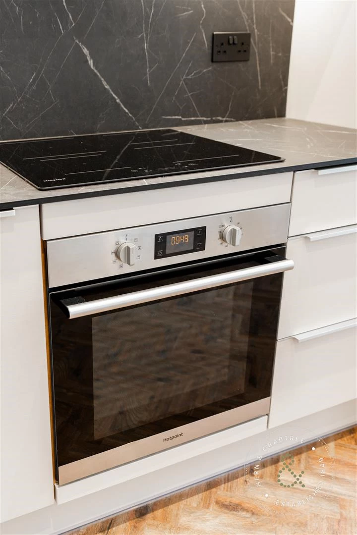 Cathedral Road Details HernCrabtree(3).jpg