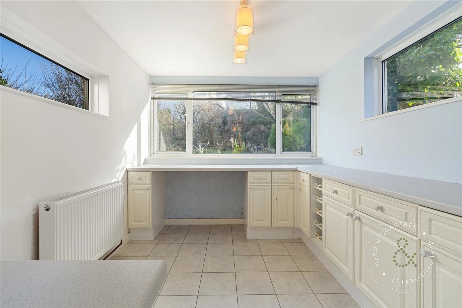 Horse Shoe Dr, Bristol, Hern Crabtree (12).jpg