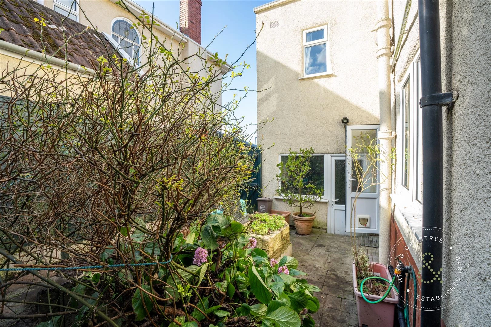 Horse Shoe Dr, Bristol, Hern Crabtree (43).jpg