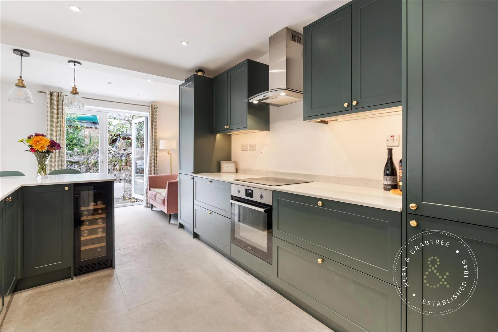 Wyndham Road, Pontcanna, Hern Crabtree (7).jpg