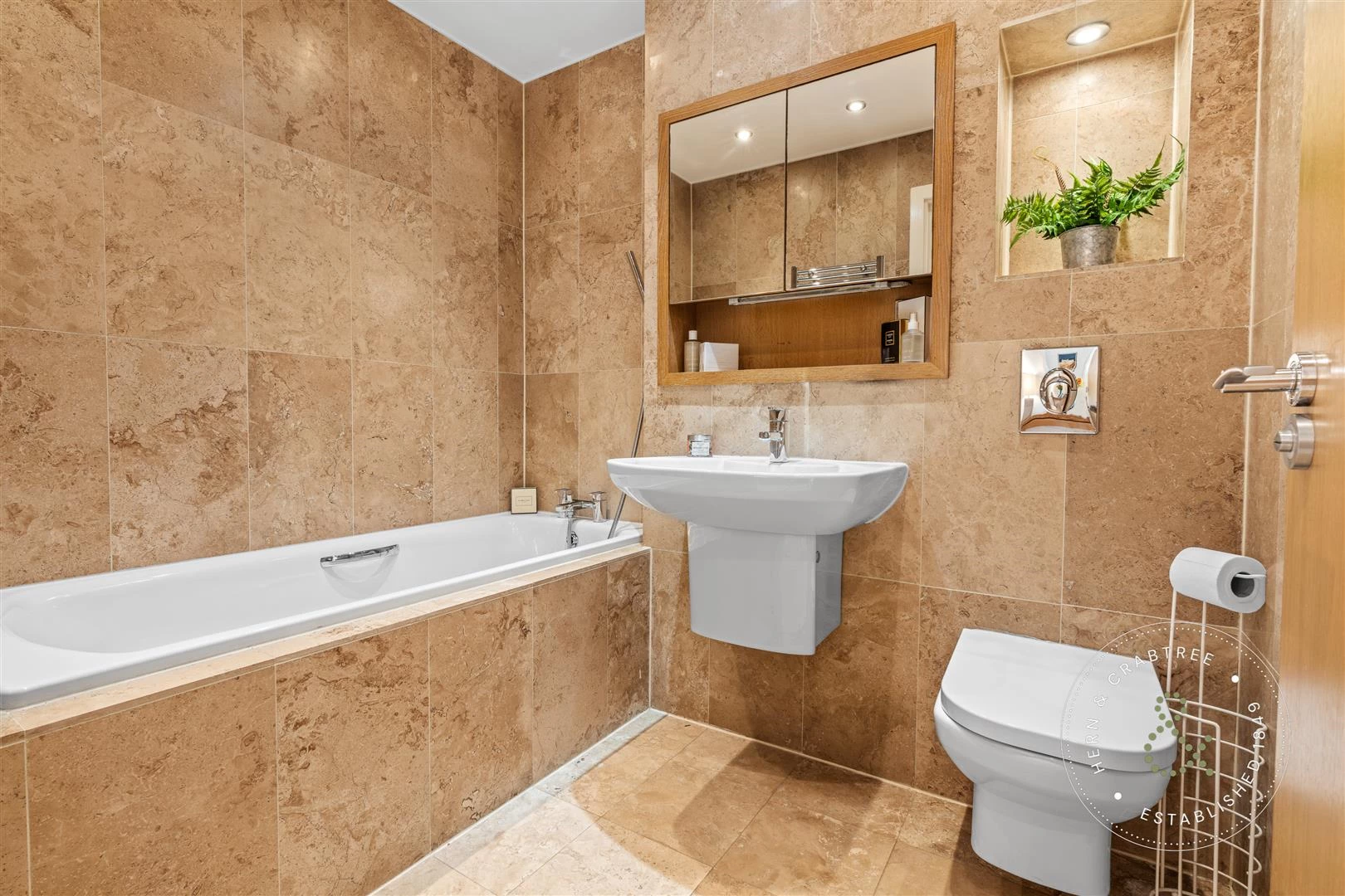 Harbour Point, Hern Crabtree (2).jpg