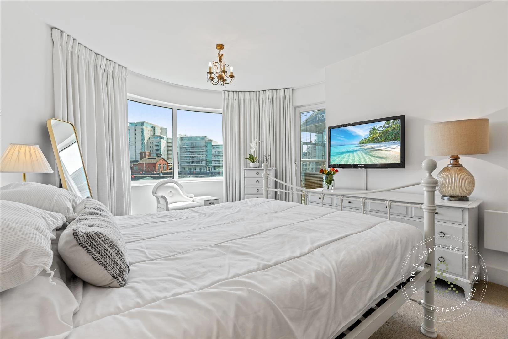 Harbour Point, Hern Crabtree (6).jpg