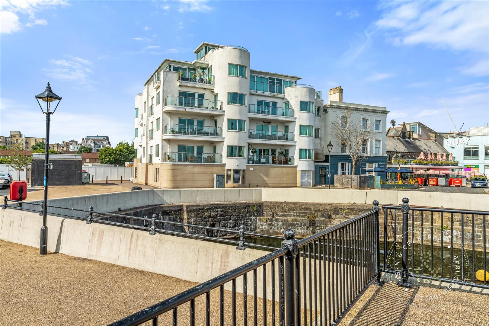 Harbour Point, Hern Crabtree (42).jpg