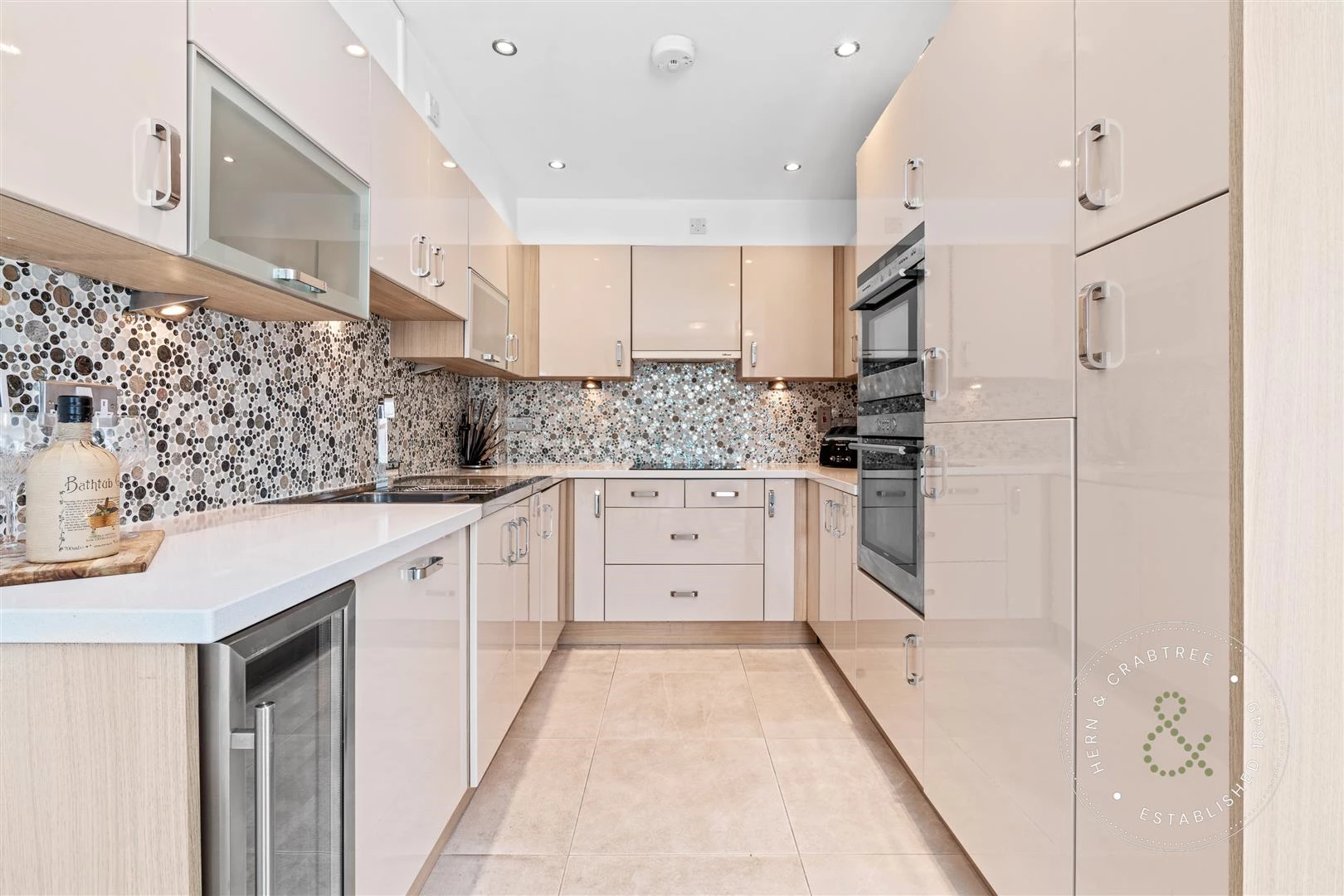 Harbour Point, Hern Crabtree (13).jpg