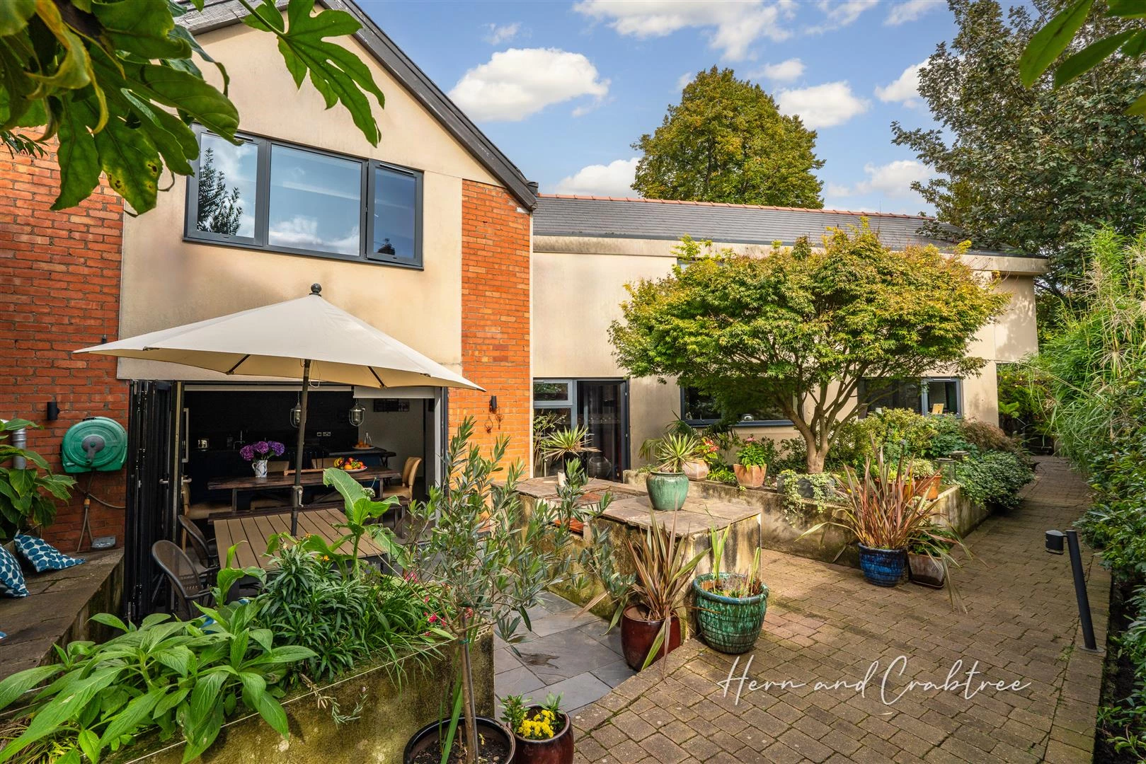 Wyndham Road, Pontcanna, HernCrabtree (14).jpg