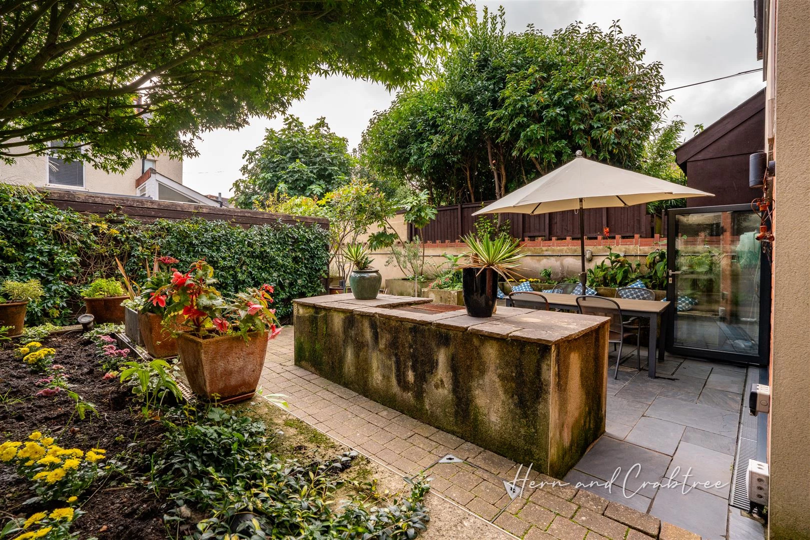 Wyndham Road, Pontcanna, HernCrabtree (20).jpg