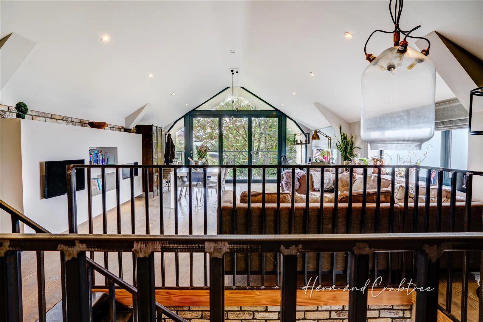 Wyndham Road, Pontcanna, HernCrabtree (32).jpg